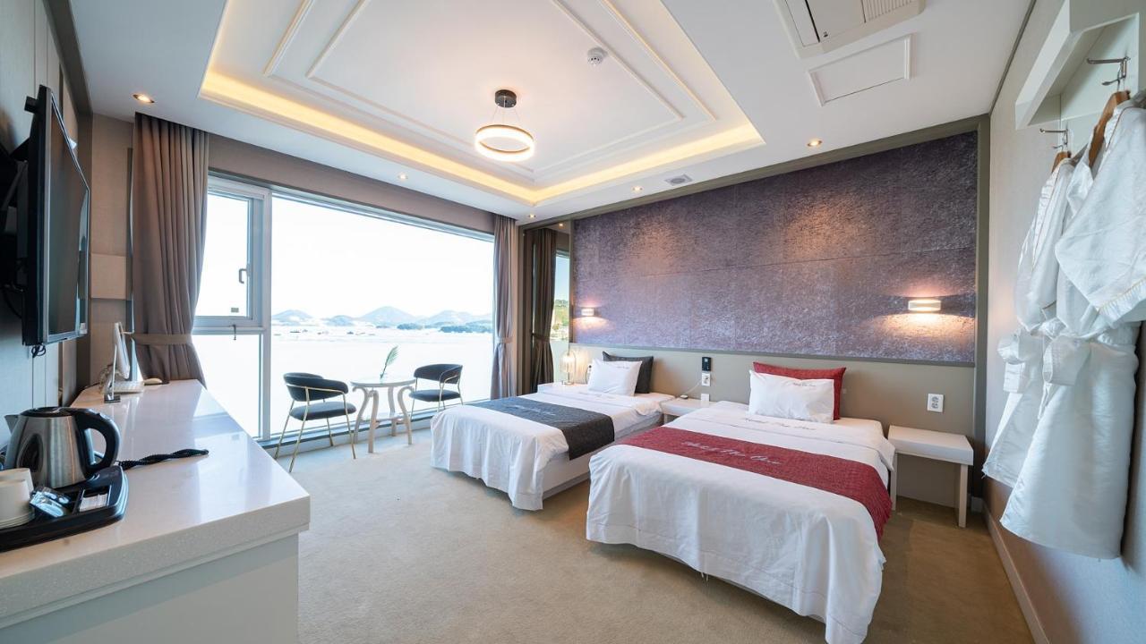 Hotel The One Yeosu Exterior photo